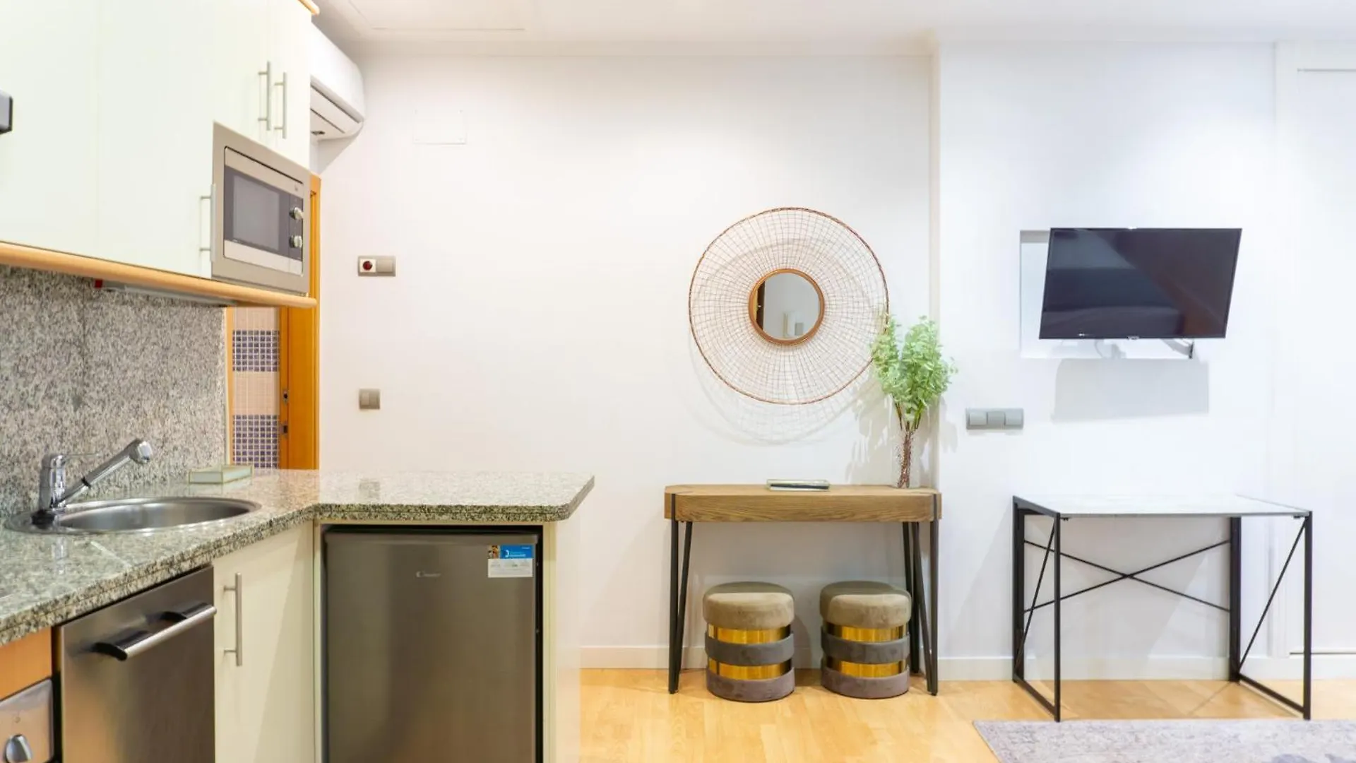 Suite Andres Perez Malaga Center Spain